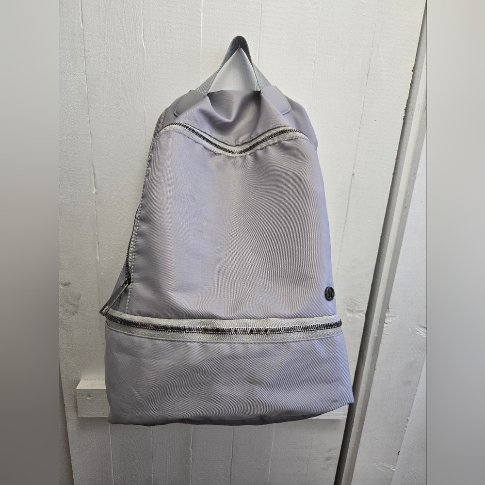 Lululemon 21L Adventurer Backpack